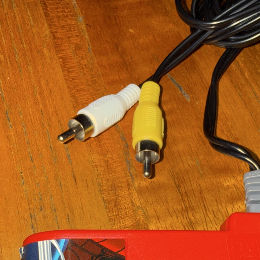 TechnoSource Spider-Man Handheld Electronic Game . TESTED WORKING