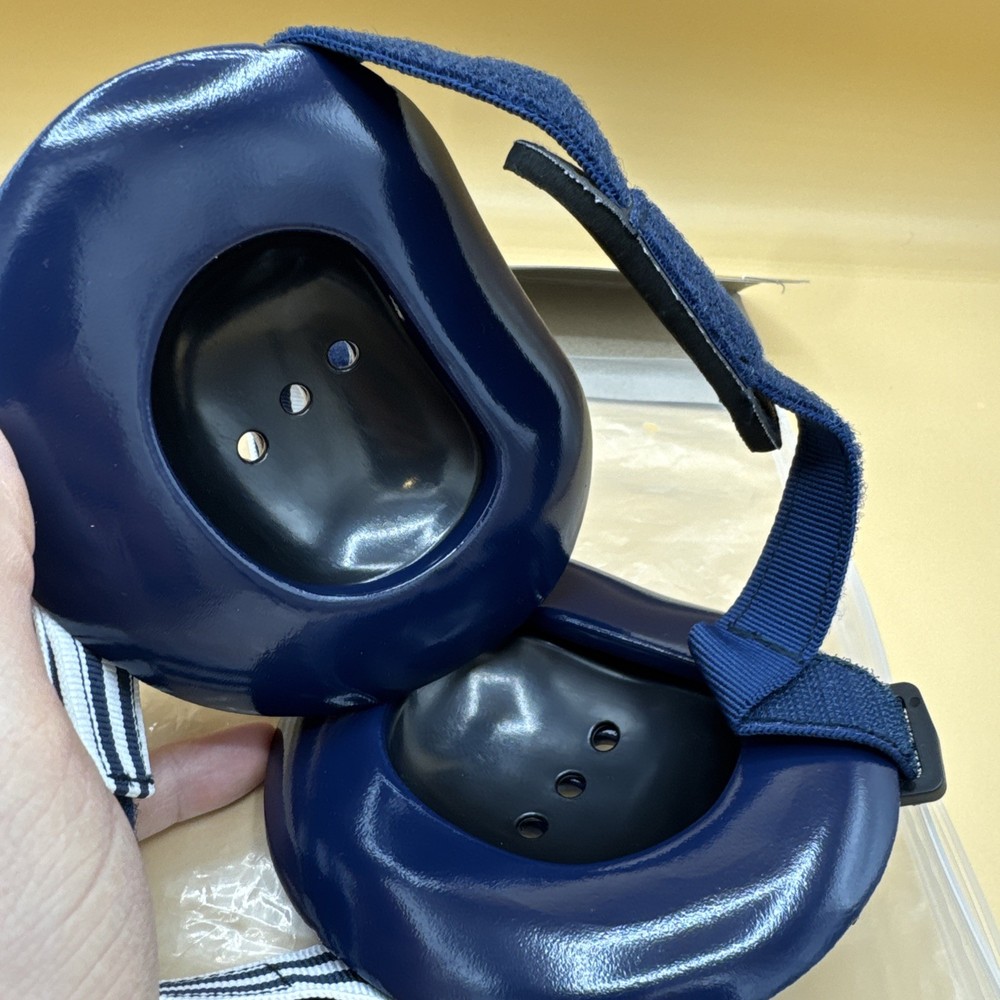 Adidas Response JUNIOR Wrestling Ear Guard Navy Blue Open Box