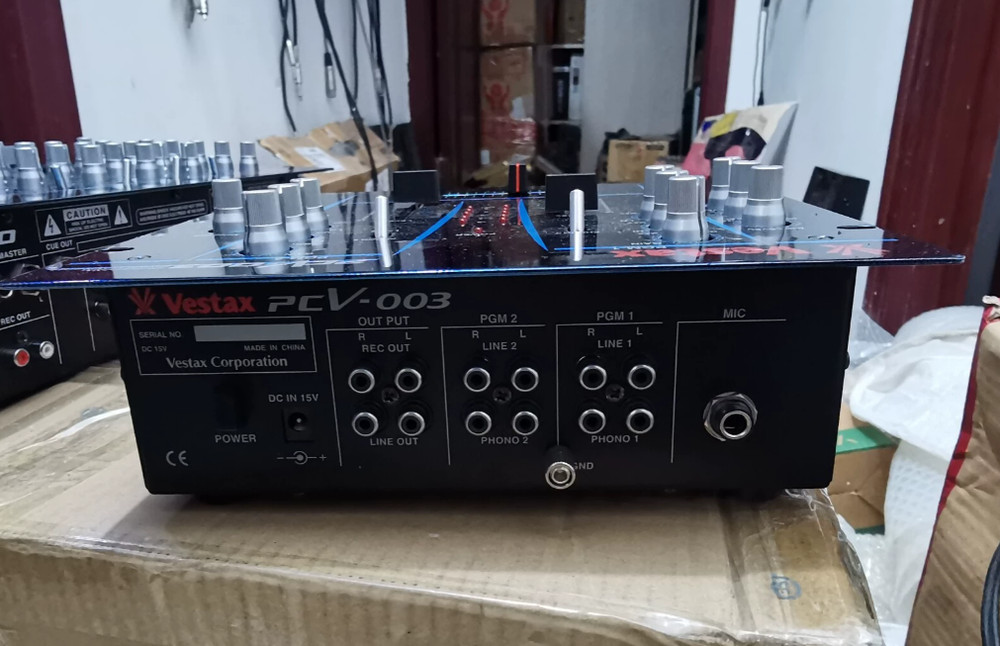 1pcs Vestax PCV-003 Mixing Console