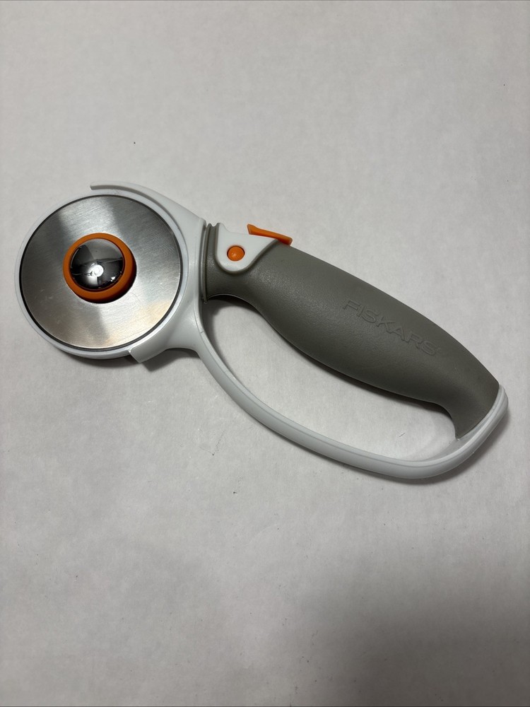 Fiskars 60mm Titanium Rotary Cutter