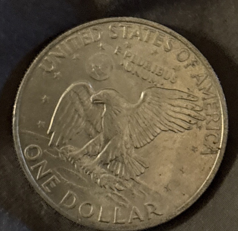 1972 P EISENHOWER DOLLAR COIN