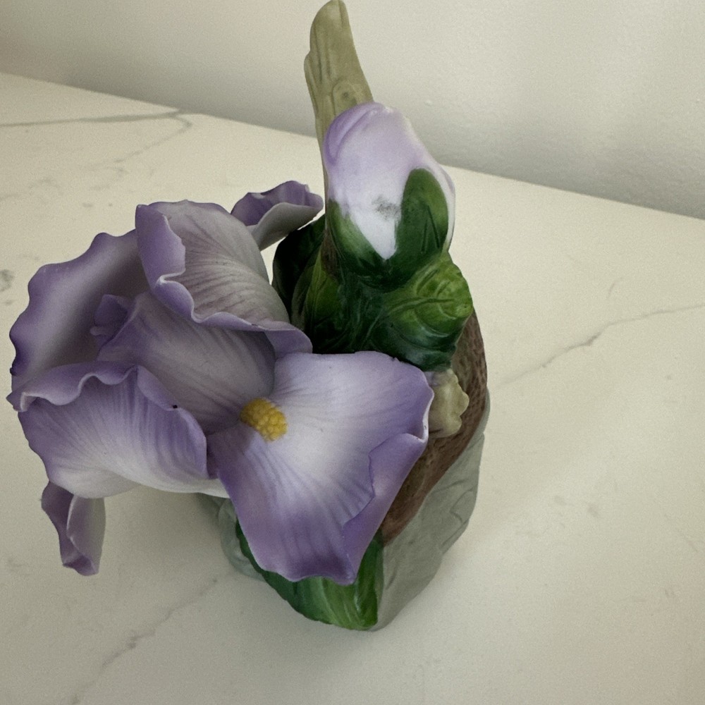 Porcelain Iris Nightlight Cover For Plug In Wall