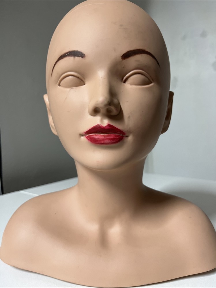 Female Mannequin Head with Shoulders - Used