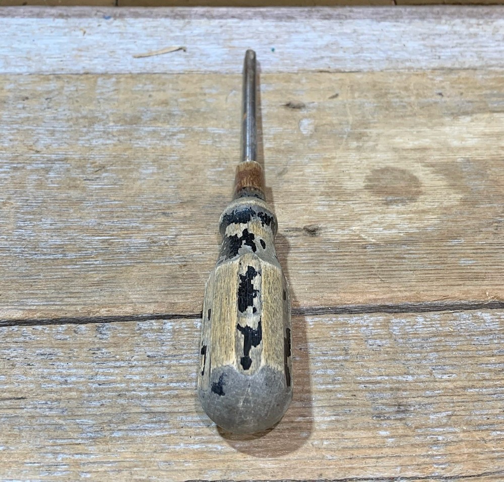 Phillips U.S.A, 7.5" Phillips Head Screwdriver, Wood Handle