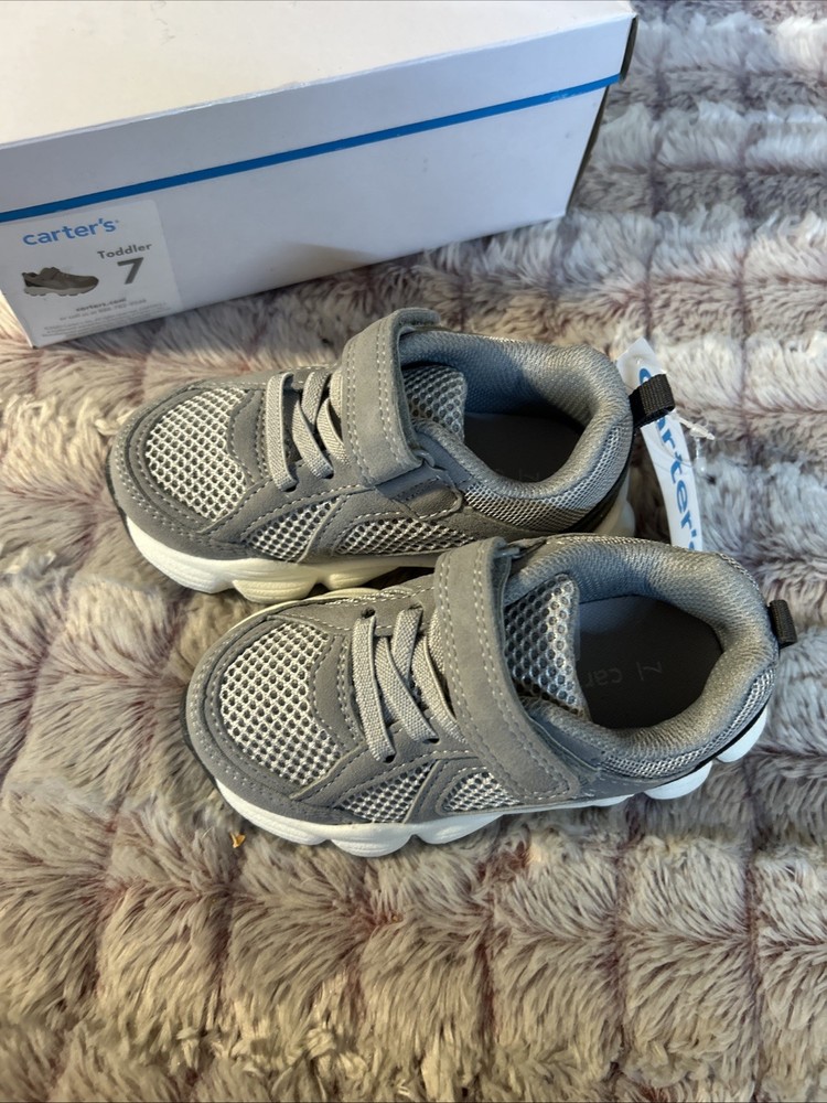 Carter’s Boy Gray Sneakers Size 7. New