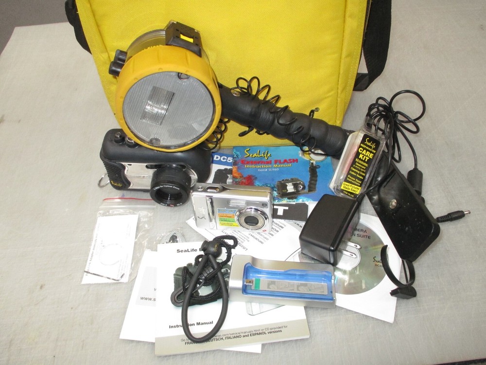 Sealife Reef Master DC500 Underwater Camera with Case and Flash + Case