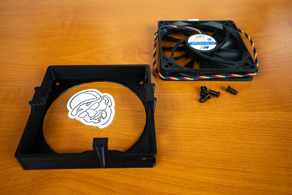 Cooling Shroud Kit for a LSI 9300-16i