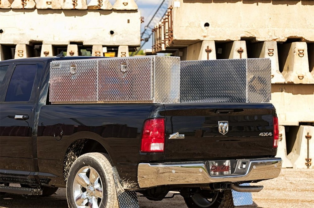 Dee Zee DZ79 Specialty Series Top Sider Tool Box