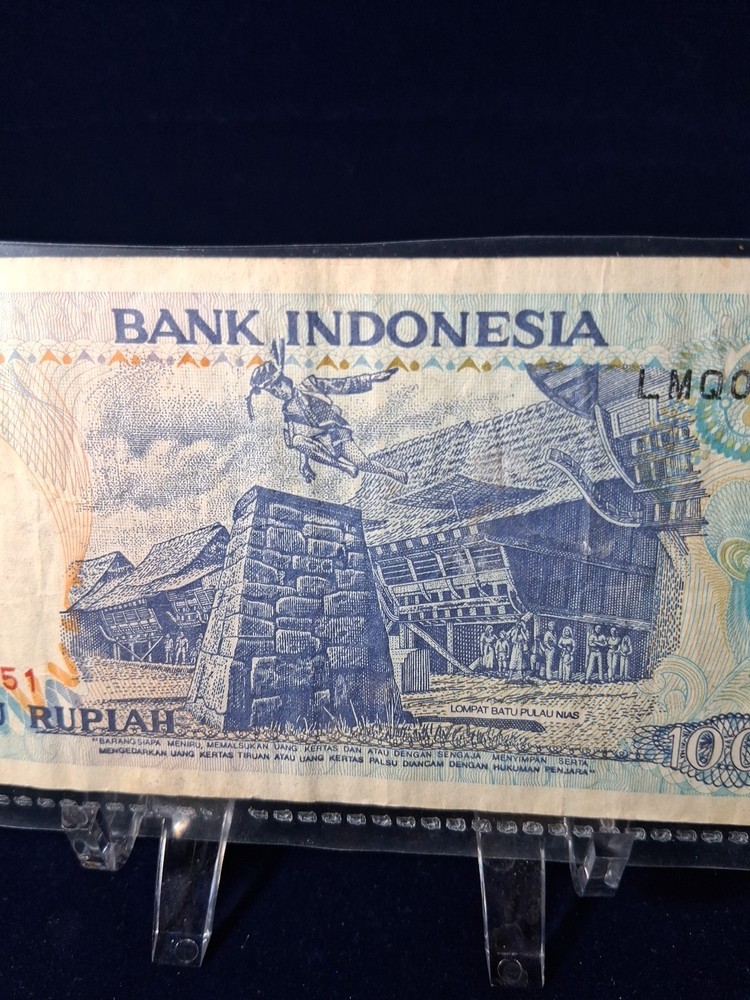 1992 INDONESIA 1000 RUPIAH BANKNOTE