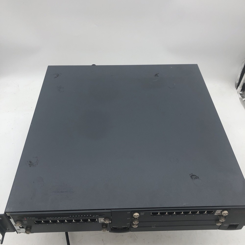 Avaya G700 Media Gateway Powers On