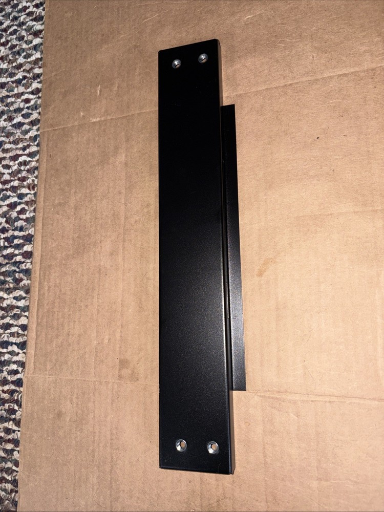 Tec Mojo 6U Server - Front Frame Supports - Pair - Black - 14 7/16" Tall