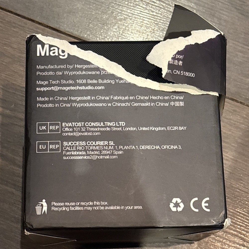 Mage Tech Card Deck Box for Commander Deck, Black/Red) NEW