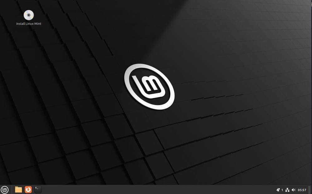 Linux Mint 22 Cinnamon 8GB USB - Stable, Fast & Secure | Free Same-Day Shipping