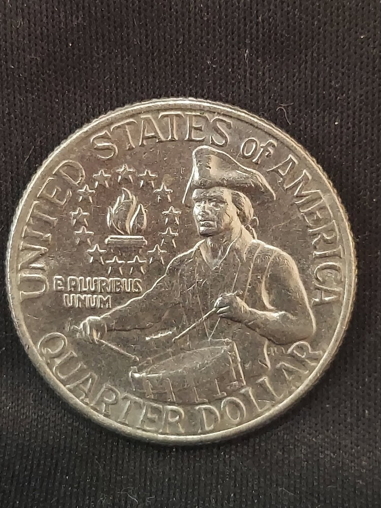 1776-1976 Bicentennial Quarter - Die Break Error on Reverse