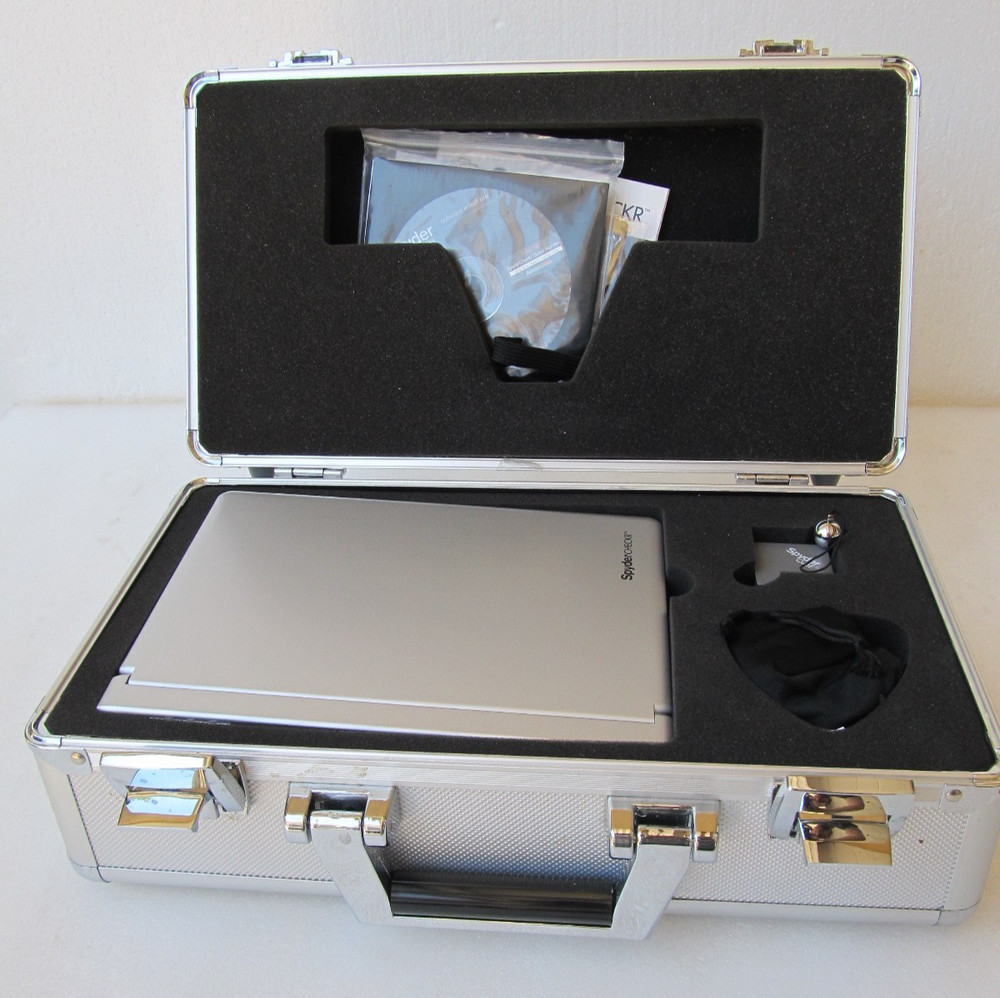 Datacolor SpyderCHECKR w/ Case, Software, Cube