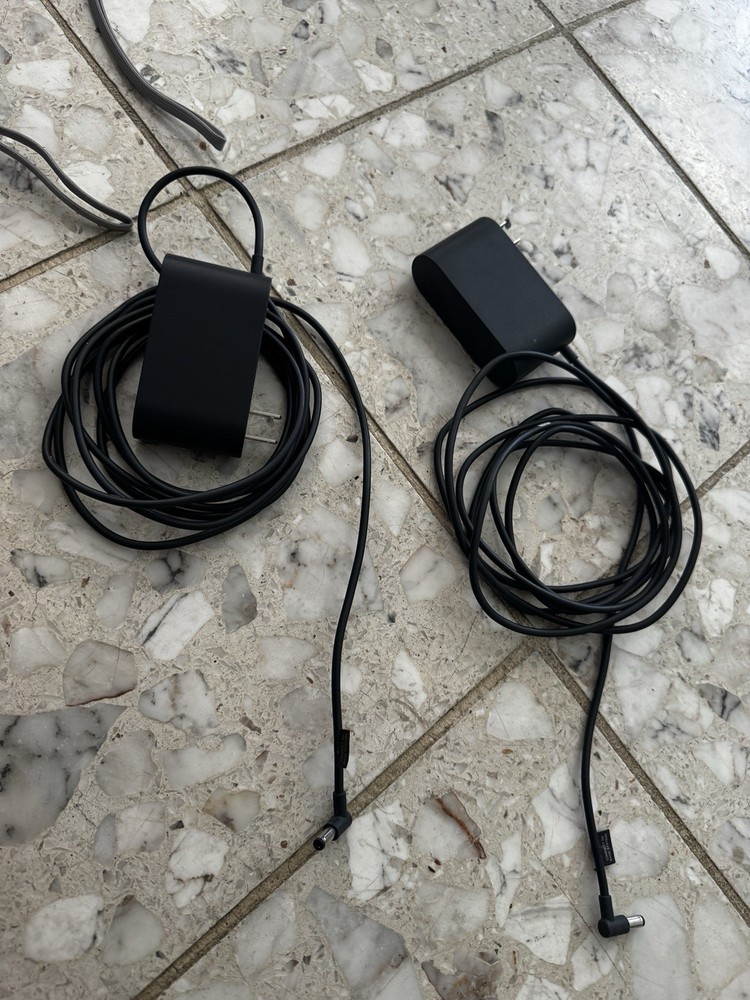 HTC Vive VR Headset Bundle + Pro Audio Strap (Read Description)