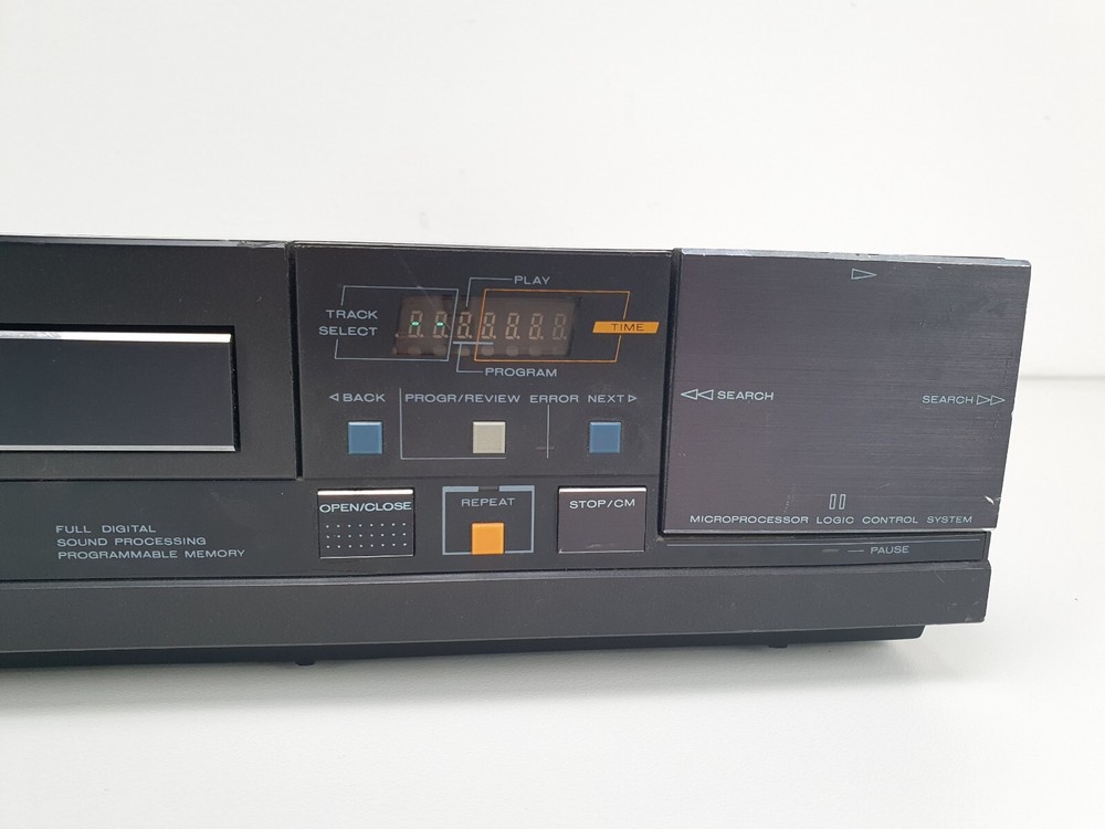 Philips CD104 Vintage CD player - Black - Fully working