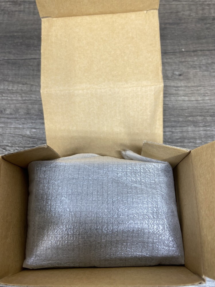 Array AGR300 3-Channel UHF Transmitter (Battery READ) As Is