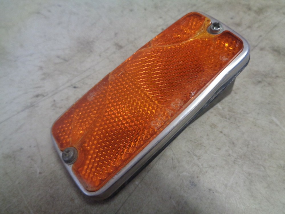1982 YAMAHA 650 MAXIM SIDE REFLECTORS
