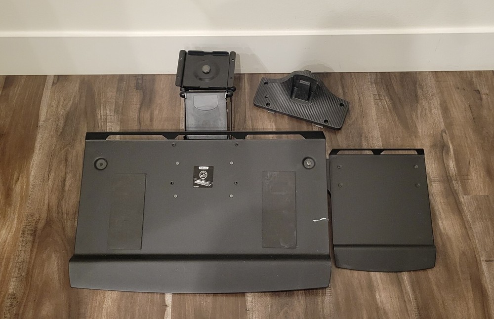 Fellowes Under Desk Keyboard Mount With Mousepad Rest