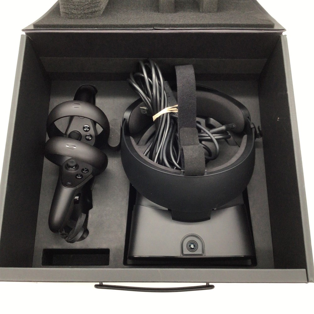 Meta Oculus Rift S VR Headset w/Controllers