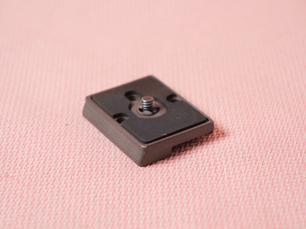Manfrotto 200PL-14 Genuine Quick Release Plate (H)