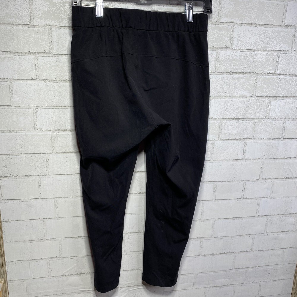 Lululemon Cropped Yoga 4 Drawstring Black Pants EUC