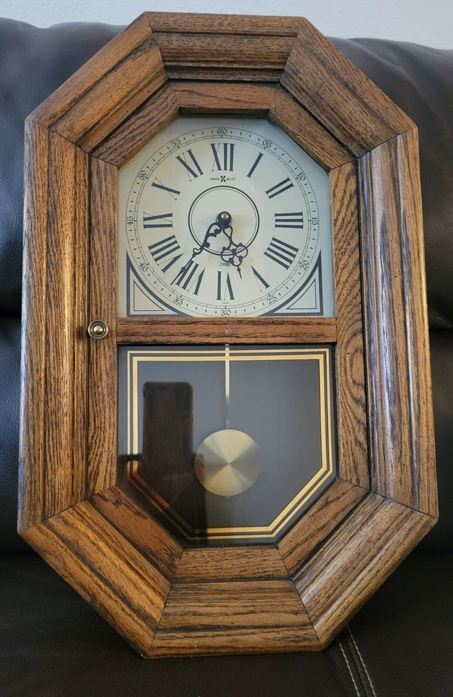 Vintage HOWARD MILLER CHIME WALL CLOCK Working!