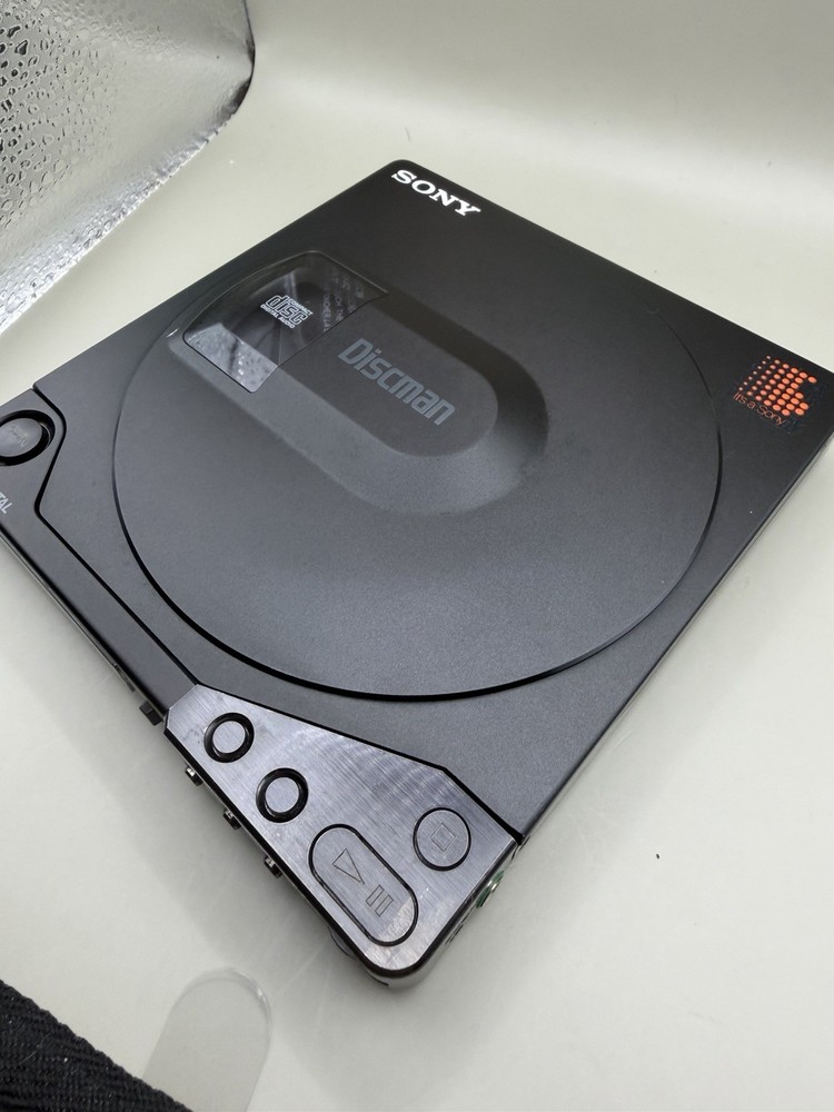 Sony D-15 Discman CD Player Working, Serviced, Clean Mechanism.