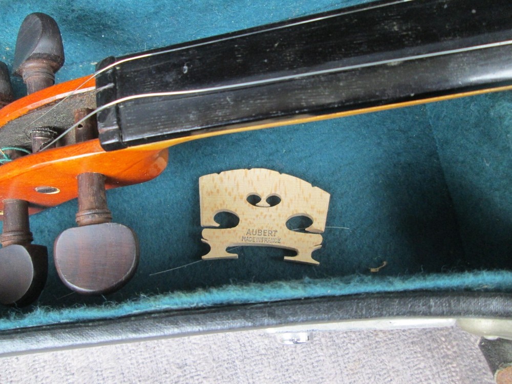 Ciro Full Size Violin w/ Case & Bow