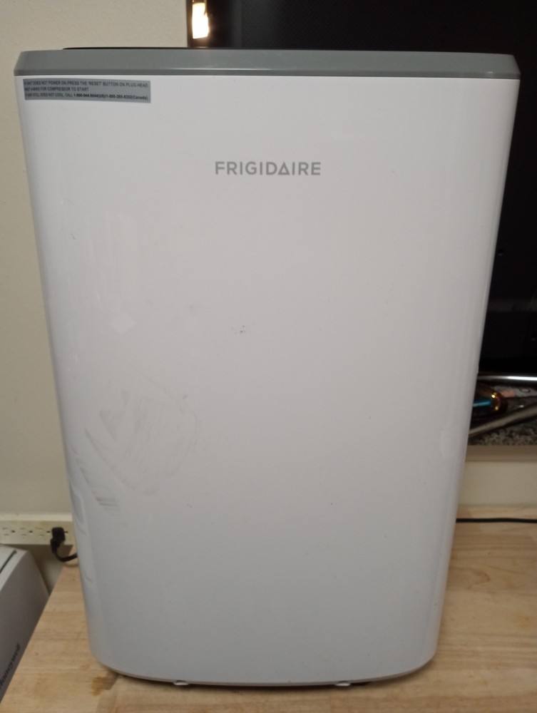 Frigidaire 10,000 BTU Portable Air Conditioner 3-in-1 dehumidifier FHPC102AB1