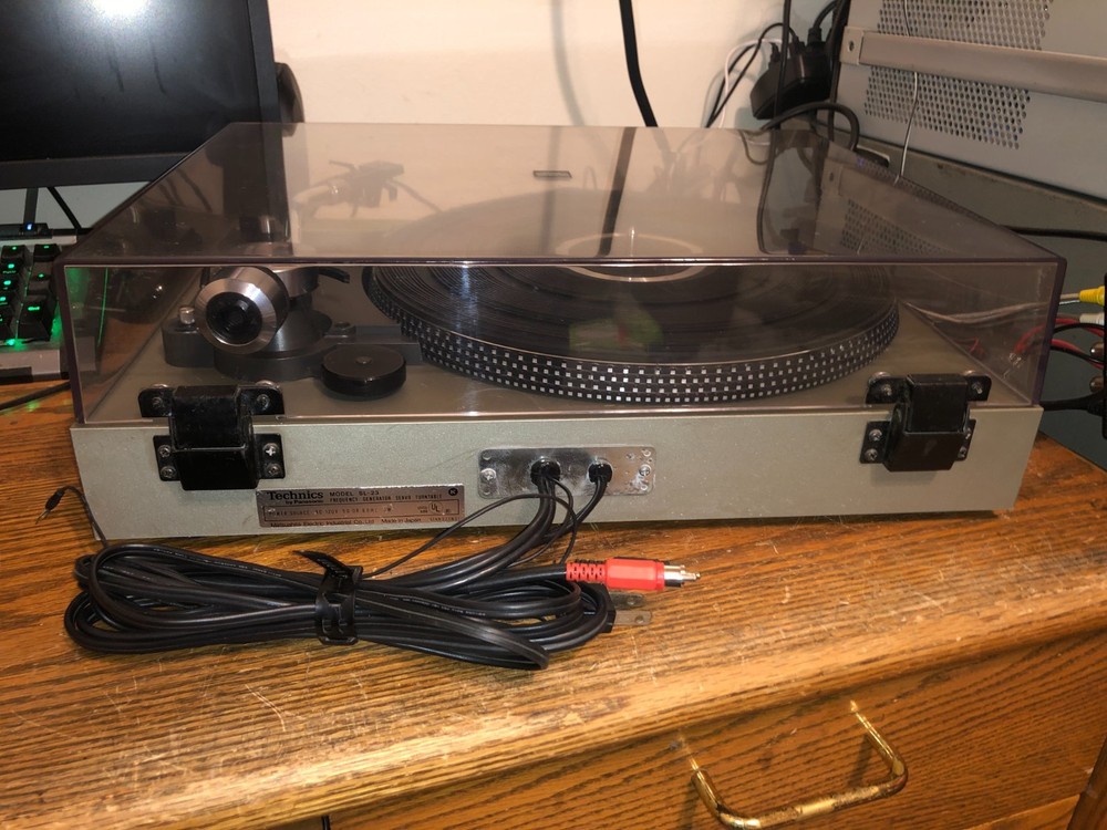 Working Vintage Technics SL-23 Turntable, New Belt