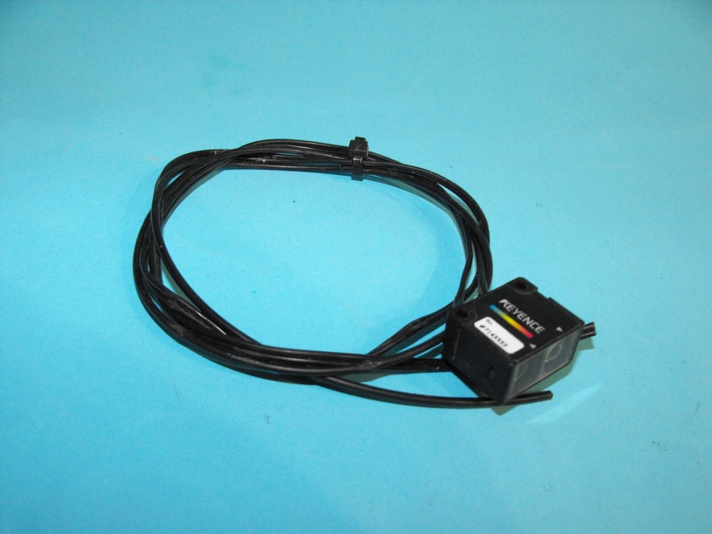 Keyence CZ-H32.Laser Sensor.N7145355.USED