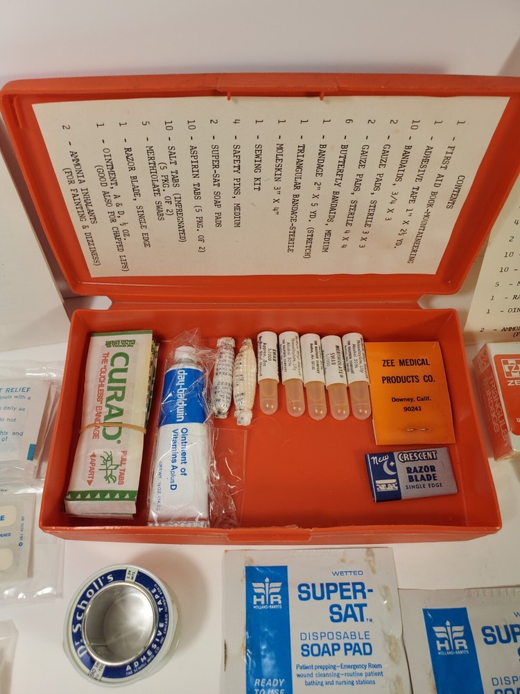 Vintage REI Mountain First Aid Kit Read Description