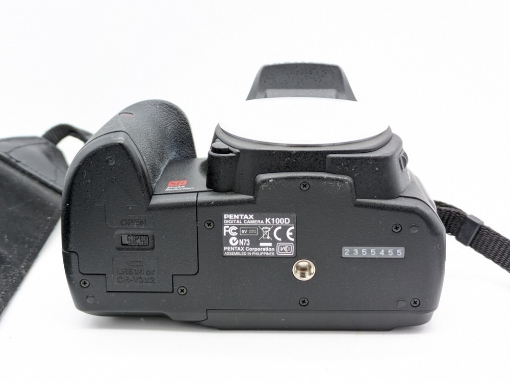 Fully functionalPEN K100 Digital SLR Camera