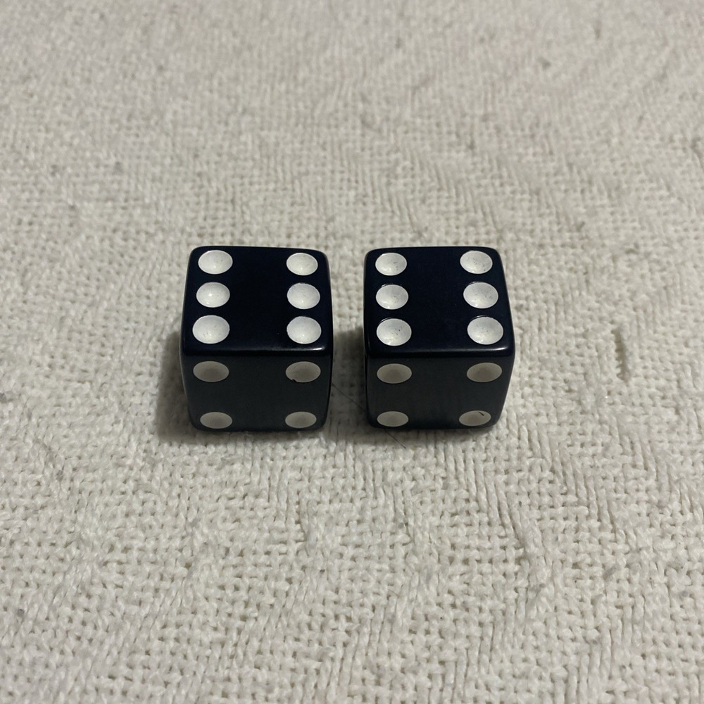 Vintage Bakelite Dice 1” black