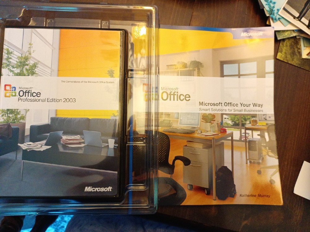 Microsoft Office Professional 2003 - Old Version . Looks Like It Was Never Used