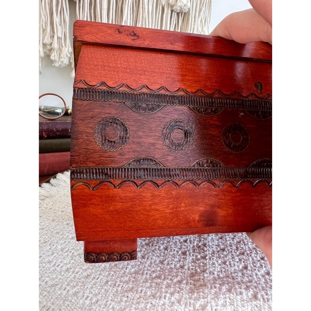 Vintage Etched Burned Wood Box (3992)