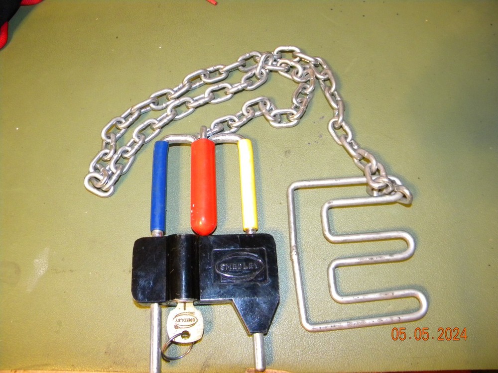 Vintage SMEDLEY  Ski Lock WITH  KEY