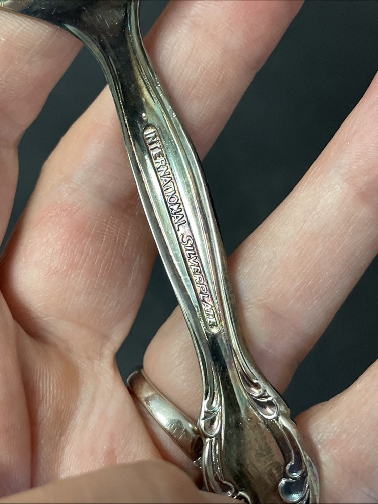 Cake Pie Server International Silverplate Needs Polished