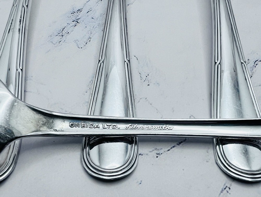 Oneida Ltd Silversmiths Becket silver-plated flatware 4 Ice Tea Spoons Flatware