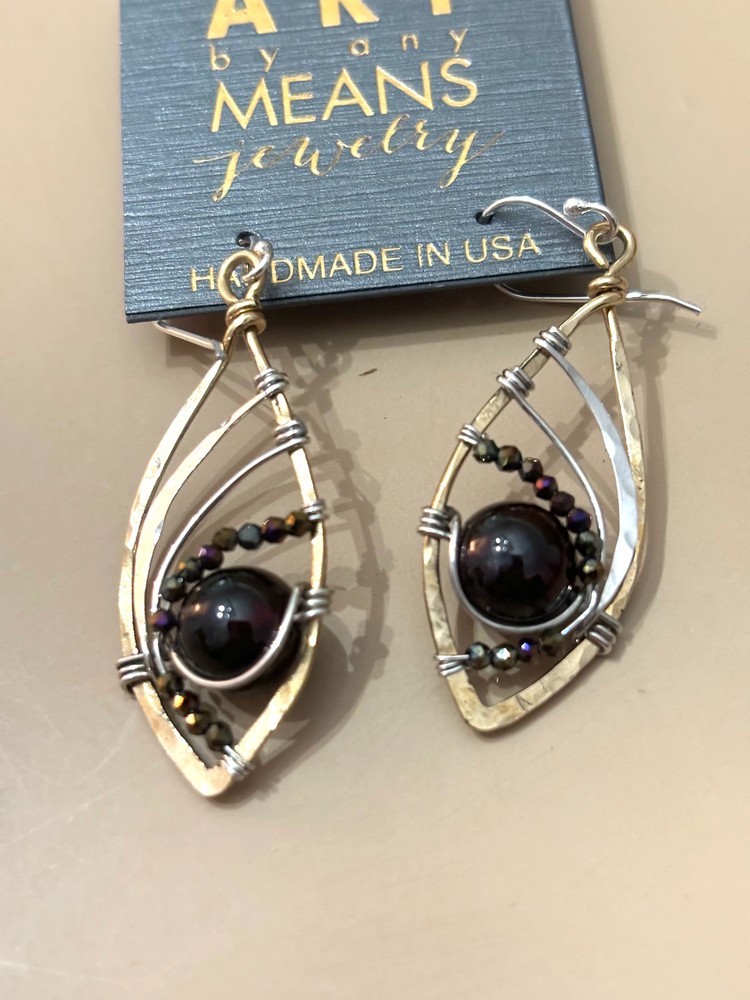 Garnet Royalty Earrings E82612