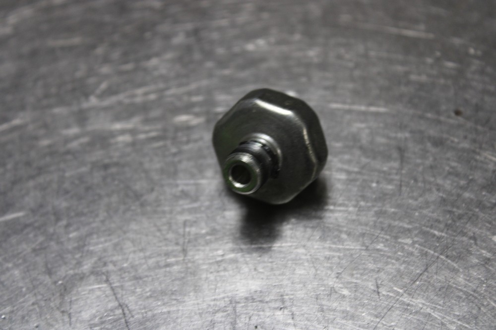 02-13 Interceptor VFR800 Oil Pressure Sensor