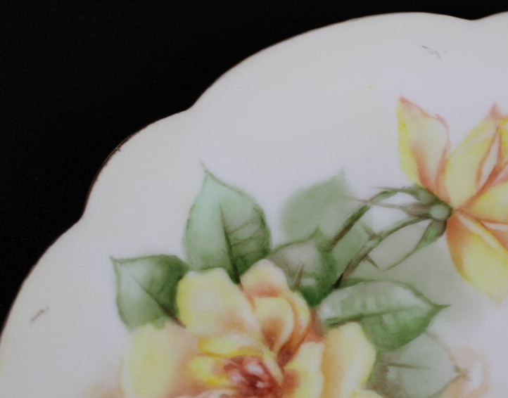 Bavaria Gold Trim Flower Plate
