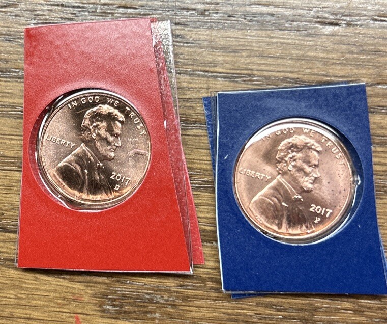 2017 P&D LINCOLN CENT from MINT SET in MINT PLASTIC with Free Shipping