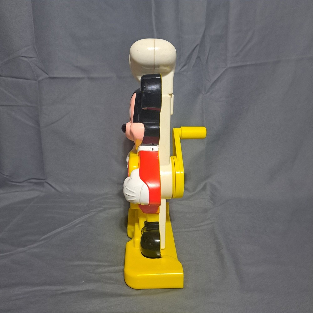 VTG Mickey Mouse Snow Cone Maker Shaved Ice