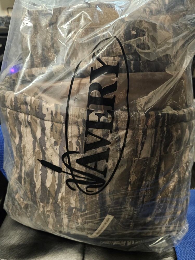 AVERY OUTDOORS 1/4 ZIP CAMO INSULATED PULLOVER Real Tree Legacy - Medium