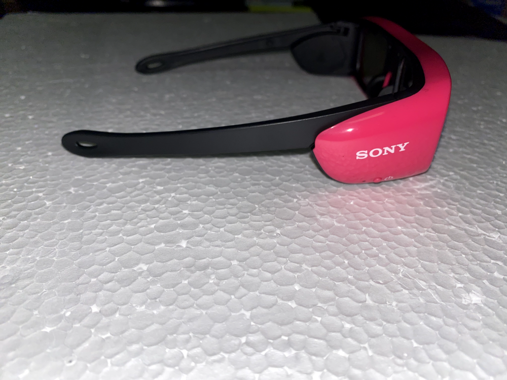 Sony 3D Glasses TDG-BR100 Regular Size Bravia 3D Sync Transmitter PINK
