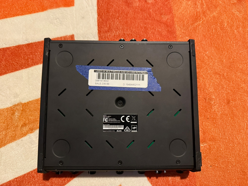 IK Multimedia AXE I/O USB Audio Interface - Black