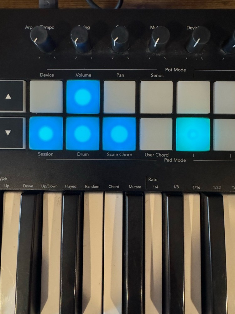 Novation Launchkey 25 With Power Cable - Used